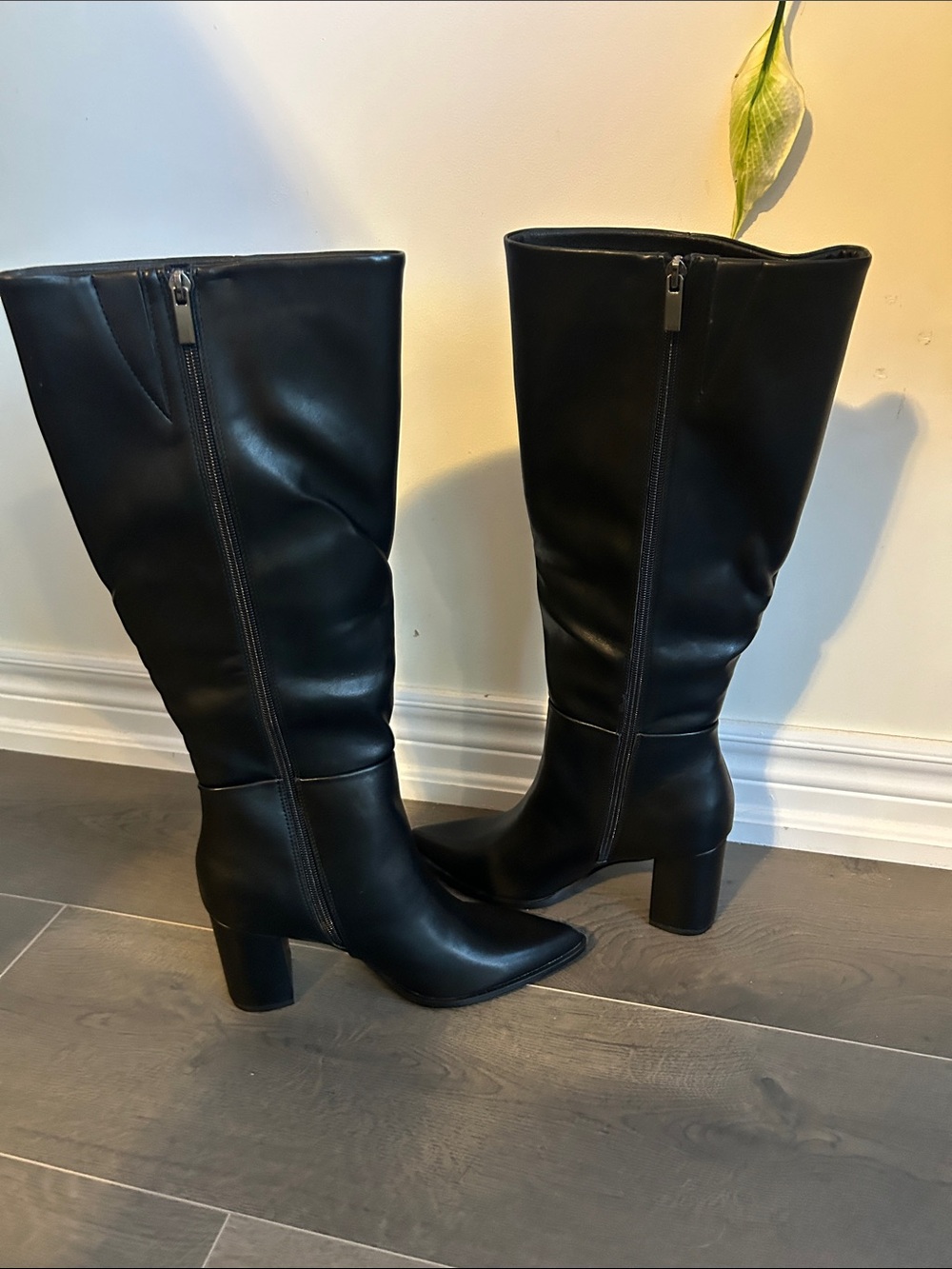 Black Faux Leather Knee High Pointed Toe Block Heel Boots Size 7 NWOT - Picture 16 of 16